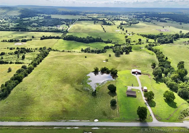 Homes for sale in Quinton, OK | 3693 State Hwy 71 Hwy, Quinton, OK 74561 | MLS# 2547979