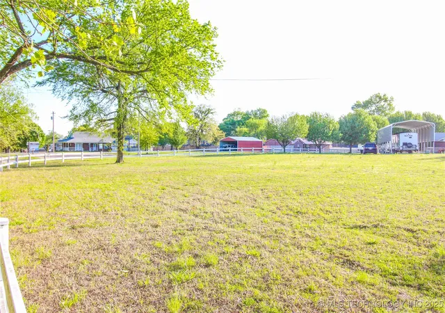 4th image of 34 1145 Rd, Eufaula, OK 74432 | MLS# 2548165