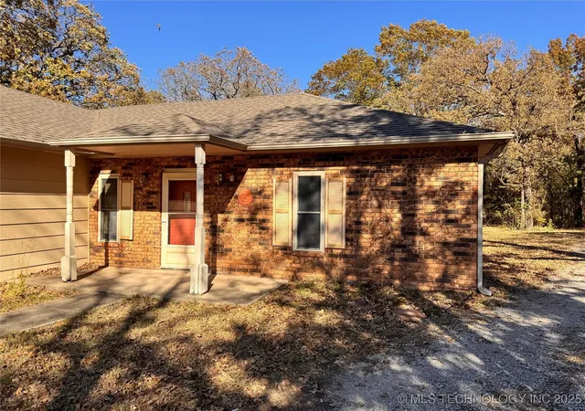 1st image of 1114 Comet, Ardmore, OK 73401 | MLS# 2548185