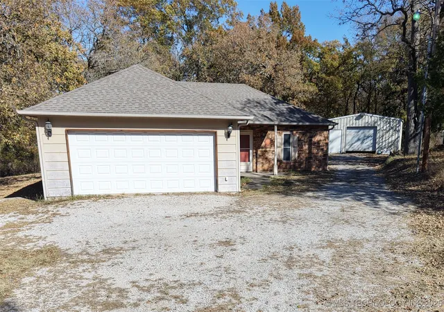 3rd image of 1114 Comet, Ardmore, OK 73401 | MLS# 2548185