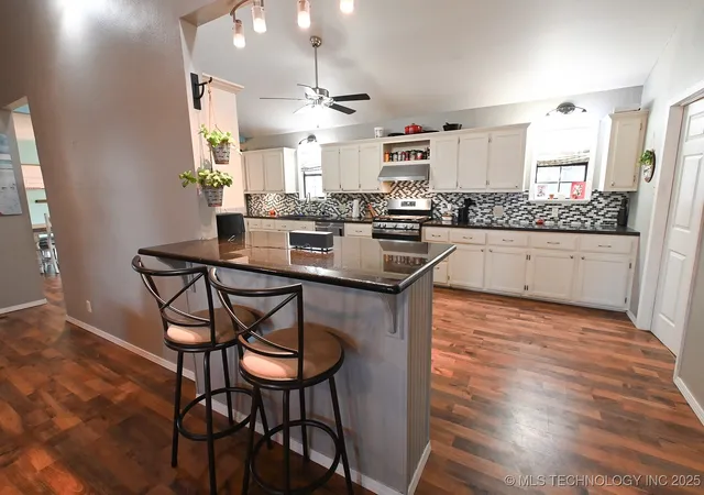 Photo 4 of Single family home for sale at 106219 S 4757 Road, Muldrow, OK 74948 | MLS# 2548188 | Listing updated on 2026-08-20