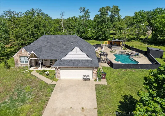 Homes for sale in Skiatook, OK | 5117 Woodland Dr, Skiatook, OK 74070 | MLS# 2547466