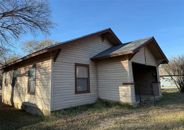 Homes for sale in Ardmore, OK | 901 A St Se, Ardmore, OK 73401 | MLS# 2547779