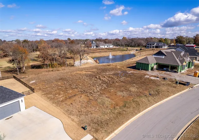 Homes for sale in Broken Arrow, OK | 8812 E Elgin St, Broken Arrow, OK 74014 | MLS# 2546722