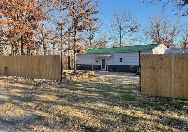 Homes for sale in Eucha, OK | 5837 County Road 375 Road, Eucha, OK 74342 | MLS# 2538334