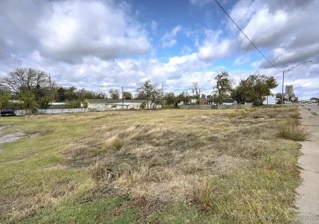 3rd image of 904 N 9Th St, Sapulpa, OK 74066 | MLS# 2547553