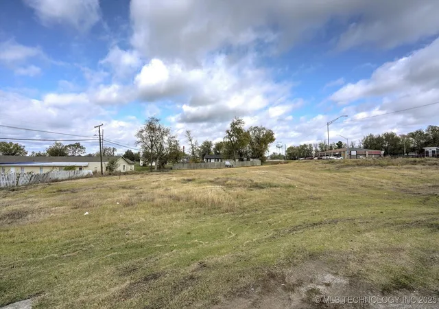 4th image of 904 N 9Th St, Sapulpa, OK 74066 | MLS# 2547553