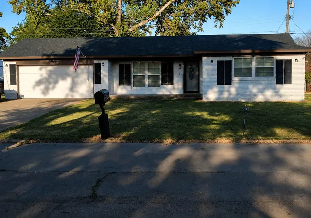 Photo 1 of Single family home for sale at 47 S 204th East Ave, Tulsa, OK 74108 | MLS# 2548253 | Listing updated on 2026-08-27