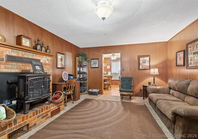 Homes for sale in Sulphur, OK | 901 E 6Th St, Sulphur, OK 73086 | MLS# 2548306