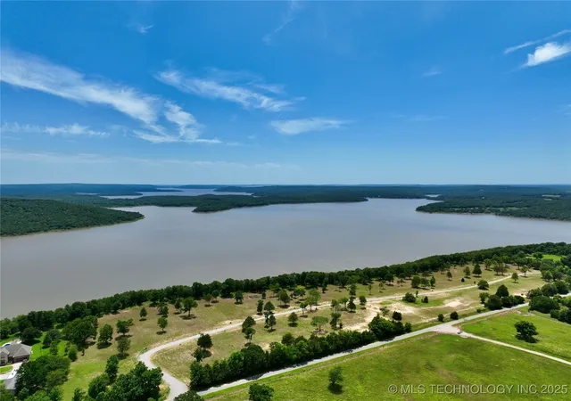 Homes for sale in Eufaula, OK | 20 Kathy Ln, Eufaula, OK 74432 | MLS# 2547508