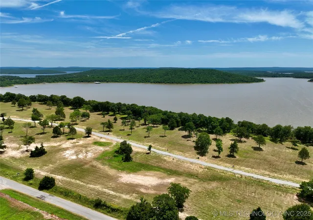 Homes for sale in Eufaula, OK | 24 Kathy Ln, Eufaula, OK 74432 | MLS# 2547518