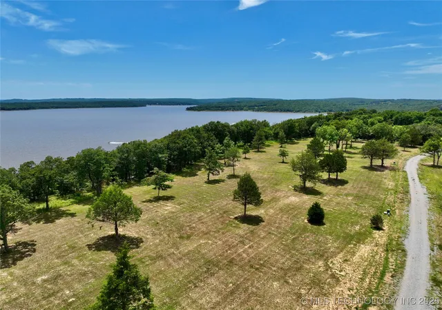 Homes for sale in Eufaula, OK | 25 Kathy Ln, Eufaula, OK 74432 | MLS# 2547519
