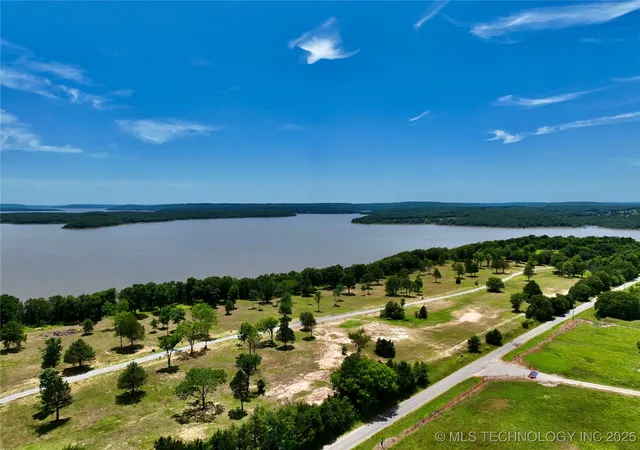 Homes for sale in Eufaula, OK | 28 Kathy Ln, Eufaula, OK 74432 | MLS# 2547522