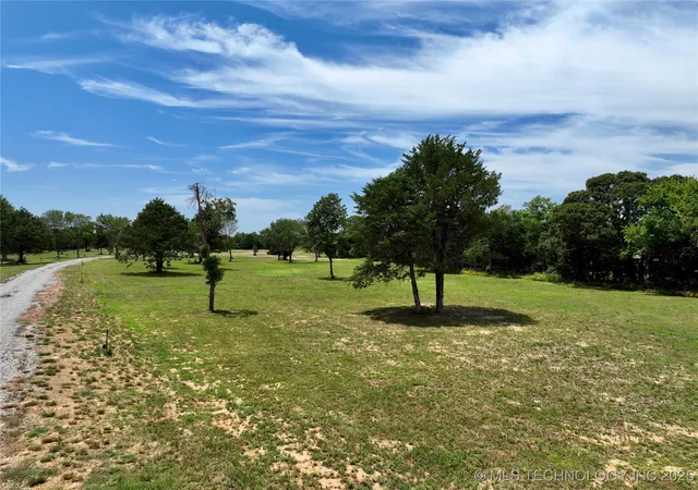 Homes for sale in Eufaula, OK | 29 Kathy Ln, Eufaula, OK 74432 | MLS# 2547523
