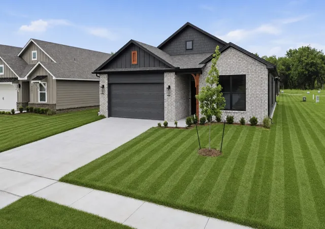 3rd image of 4505 W Van Buren St, Broken Arrow, OK 74011 | MLS# 2548841