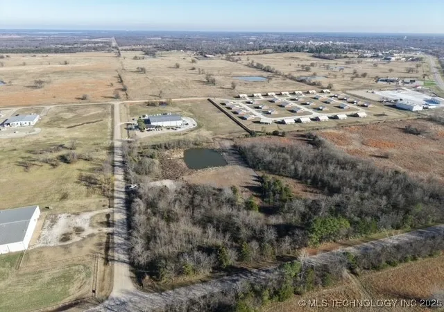 Homes for sale in Hugo, OK | New Airport Rd, Hugo, OK 74743 | MLS# 2548938