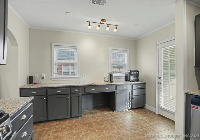 4th image of 2007 S Delaware Pl, Tulsa, OK 74104 | MLS# 2548930