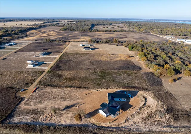 5th image of 004 Lago Vista Ln, Kingston, OK 73439 | MLS# 2549133