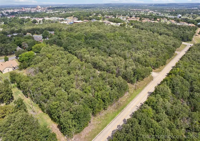 1st image of 17th, Mc Alester, OK 74501 | MLS# 2549259