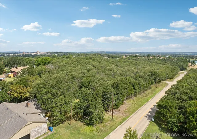 4th image of 17th, Mc Alester, OK 74501 | MLS# 2549259