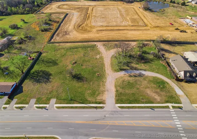 1st image of 2301 W Broadway St, Collinsville, OK 74021 | MLS# 2549281