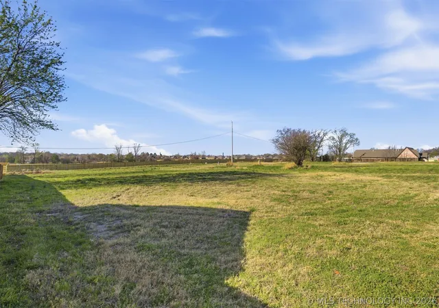 20th image of 2301 W Broadway St, Collinsville, OK 74021 | MLS# 2549281