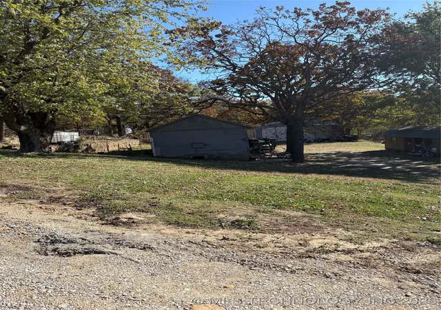 Photo 2 of Single family home for sale at 23308 State Hwy 99, Pawhuska, OK 74056 | MLS# 2549306 | Listing updated on 2026-08-20