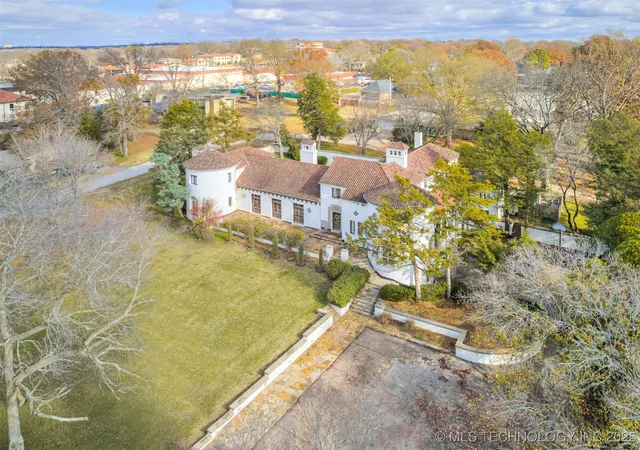 3rd image of 2400 Terrace Dr, Bartlesville, OK 74006 | MLS# 2547455