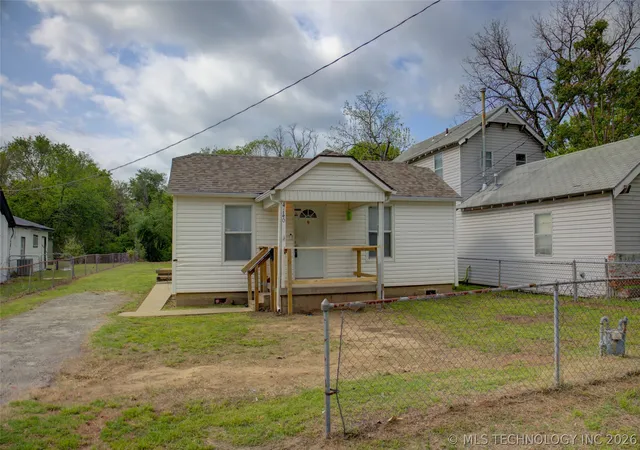 Homes for sale in Tulsa, OK | 4140 W 8th St, Tulsa, OK 74127 | MLS# 2549431