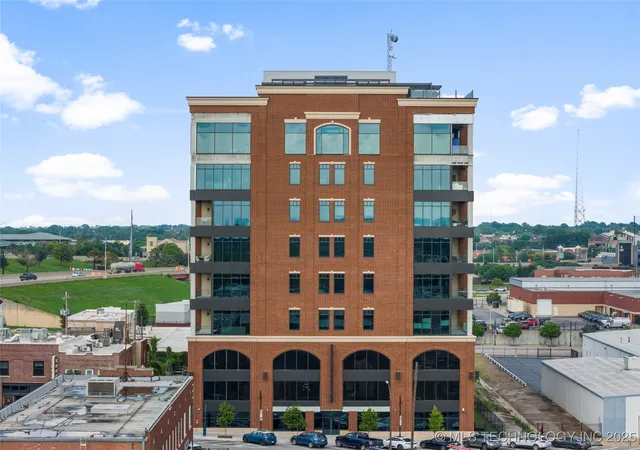 2nd image of 405 N Main St #4AB, Tulsa, OK 74103 | MLS# 2549564