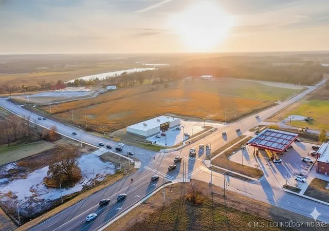 1st image of 2925 E Holly Rd, Claremore, OK 74019 | MLS# 2549574