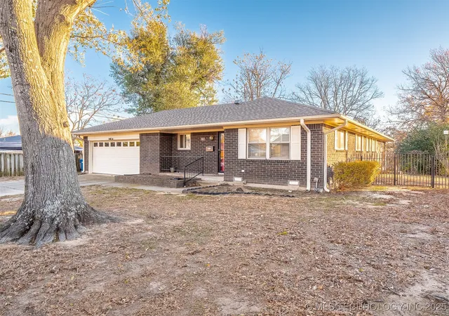 4th image of 1708 Louise Dr, Mc Alester, OK 74501 | MLS# 2549806