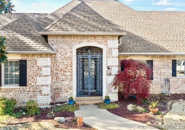 3rd image of 915 N Rockford, Ardmore, OK 73401 | MLS# 2550028