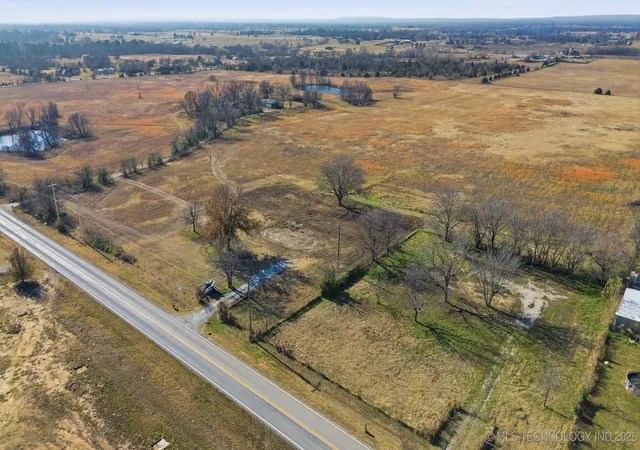 4th image of 10828 N Memorial Dr, Owasso, OK 74055 | MLS# 2549756
