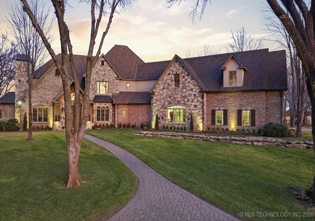 2nd image of 9931 N Chadford Rd, Owasso, OK 74055 | MLS# 2550031