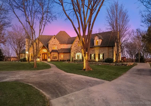 5th image of 9931 N Chadford Rd, Owasso, OK 74055 | MLS# 2550031