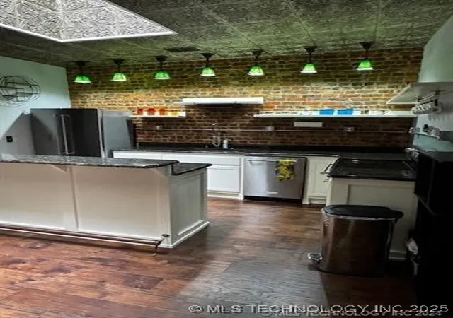 5th image of 8 W Main St, Ardmore, OK 73401 | MLS# 2550216
