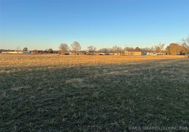 Homes for sale in Morris, OK | 801 W Peoria Ave, Morris, OK 74445 | MLS# 2550248