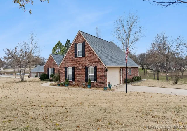 3rd image of 9910 E Shadowlake Ln, Claremore, OK 74017 | MLS# 2550257