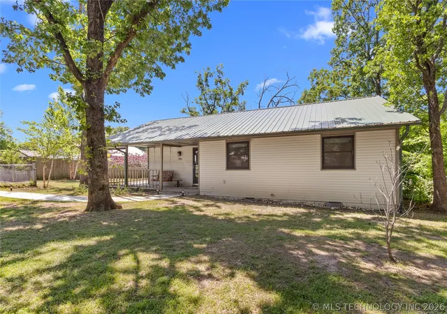 4th image of 293 Kiamichi, Eufaula, OK 74432 | MLS# 2550284