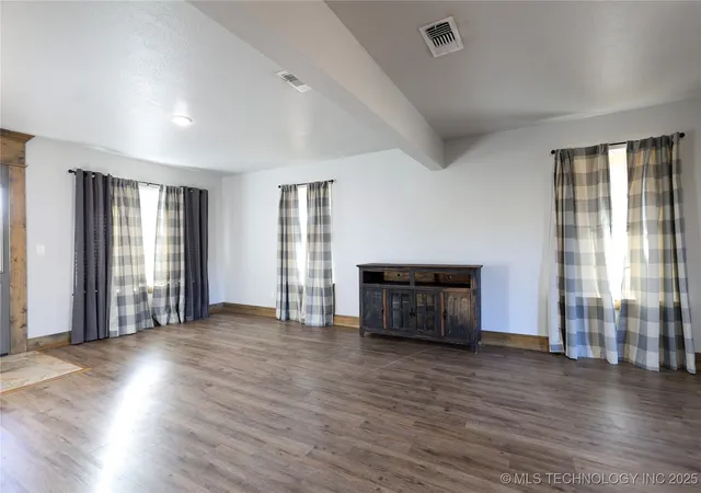 5th image of 1760 Shepherd Hills, Sulphur, OK 73086 | MLS# 2550455