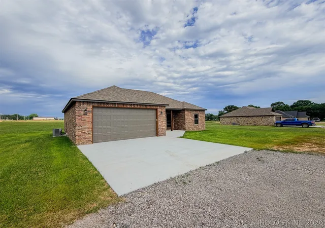 4th image of 18020 Vaughn Rd, Hulbert, OK 74441 | MLS# 2550620
