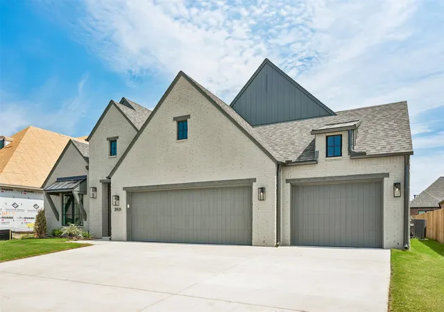 Photo 2 of Single family home for sale at 3921 S Elder Blvd, Broken Arrow, OK 74011 | MLS# 2550837 | Listing updated on 2026-09-01