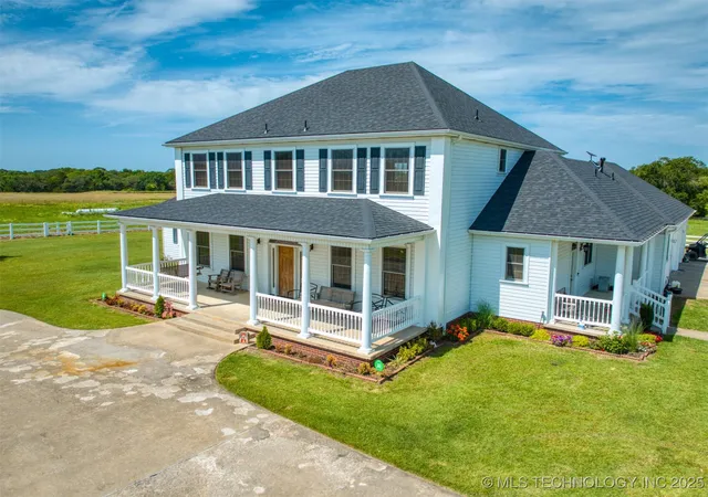 Homes for sale in Holdenville, OK | 3461 N 3735, Holdenville, OK 74848 | MLS# 2550937