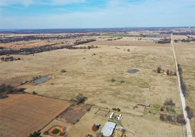 Homes for sale in Calera, OK | 311 Jack Rabbit Rd, Calera, OK 74730 | MLS# 2550975