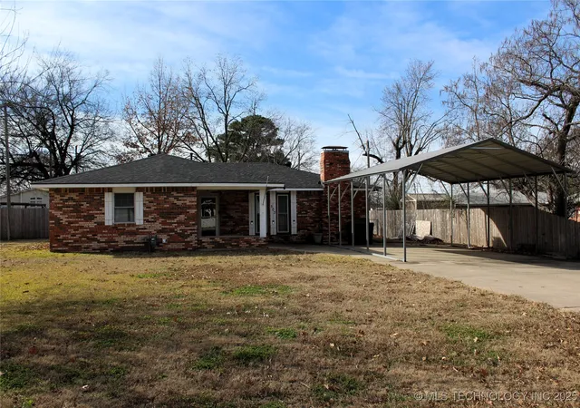 1st image of 503 W Mccurtain, Calera, OK 74730 | MLS# 2550522