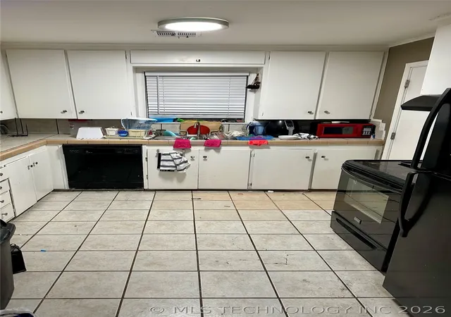Photo 3 of Single family home for sale at 3174 N Iroquois Ave, Tulsa, OK 74106 | MLS# 2551044 | Listing updated on 2026-07-15