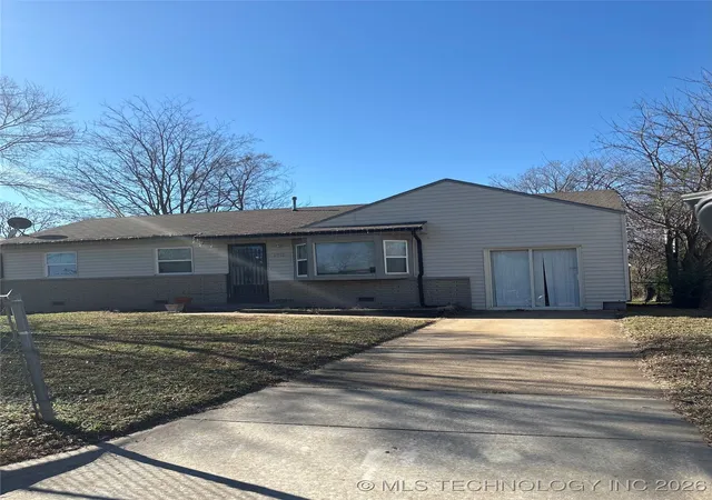 2nd image of 4710 N Elwood Ave, Tulsa, OK 74126 | MLS# 2551045