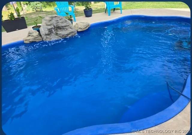 Photo 3 of Single family home for sale at 417558 Bridgeport Rd, Eufaula, OK 74432 | MLS# 2551082 | Listing updated on 2026-08-20