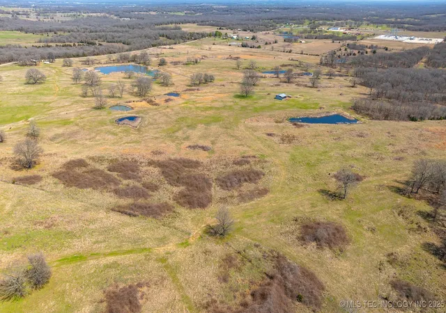 Homes for sale in Stonewall, OK | 29172 County Road 3620, Stonewall, OK 74871 | MLS# 2551150
